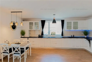 Apartament superb 2 camere + parcare Urban Coresi - imagine 2