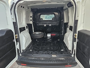Opel Combo an 2014 diesel Climă Geamuri electrice MP3-USB Unic Proprietar Germania - imagine 8
