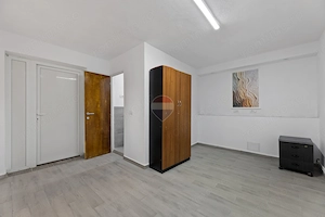Apartament la casă de inchiriat cu 4 camere și 4 băi Zona Făt-Frumos