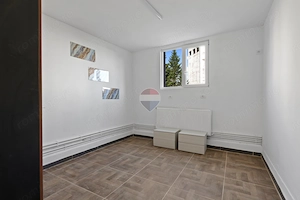 Apartament la casă de inchiriat cu 4 camere și 4 băi Zona Făt-Frumos - imagine 6