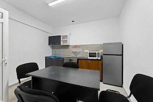 Apartament la casă de inchiriat cu 4 camere și 4 băi Zona Făt-Frumos - imagine 4