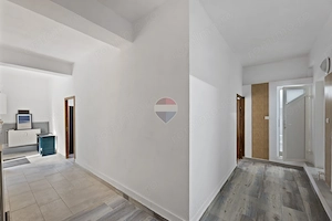 Apartament la casă de inchiriat cu 4 camere și 4 băi Zona Făt-Frumos - imagine 17