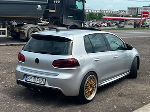 Volkswagen Golf 6 R 2.0 TSI 270 CP DSG 4Motion   STOCK   2010 - imagine 2