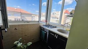 Apartament cu 3 camere de vânzare în zona Dragos Voda - imagine 3