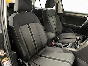 Volkswagen T-Roc - imagine 9