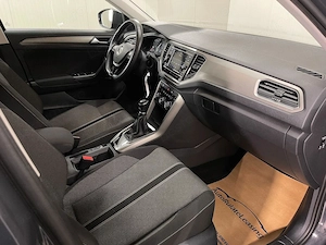 Volkswagen T-Roc - imagine 10