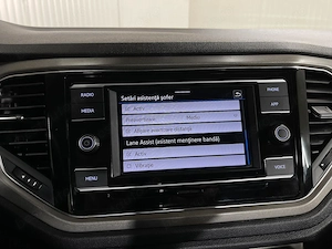 Volkswagen T-Roc - imagine 17