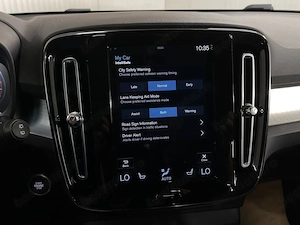 Volvo XC 40 - imagine 18