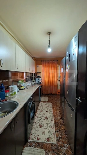 Apartament 3 camere, 75 mp, zona  Poarta Bucureștilor - imagine 2