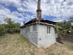 Casa batraneasca cu 3 camere si teren de 841mp, in Racastie, Hunedoara - imagine 4