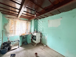 Casa batraneasca cu 3 camere si teren de 841mp, in Racastie, Hunedoara - imagine 15