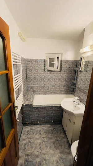 PF închiriez apartament cu 3 camere zona Soarelui - imagine 7