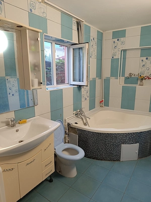 Camera de închiriat la vilă 