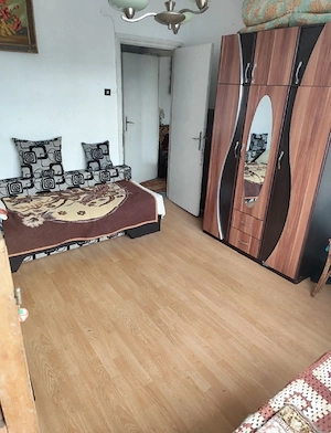 Se vinde apartament cu două camere - imagine 6