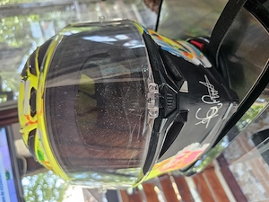 Casca AGV, editie limitata Valentino Rossi  - imagine 3