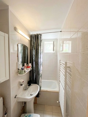 Apartament 3 camere Micro 19 CT bloc aproape de bulevard - imagine 2