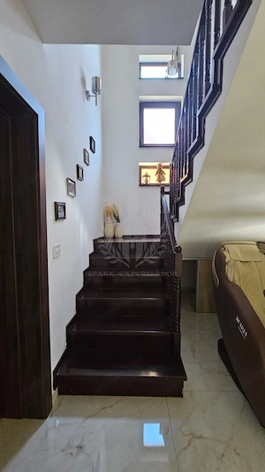  CASĂ DE VÂNZARE // ZONA AFI PLOIESTI - imagine 17