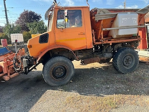 Dezmembrez sau vind Unimog U 1200. - imagine 2