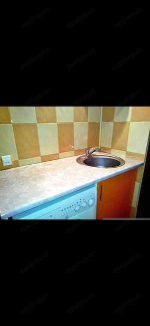 Garsoniera de închiriat Zona Mall Coresi - imagine 3