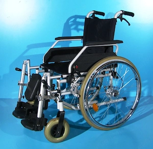 Scaun cu rotile  B+B - latime sezut 43 cm