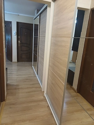 Apartament 3 camere etaj 3 - imagine 6