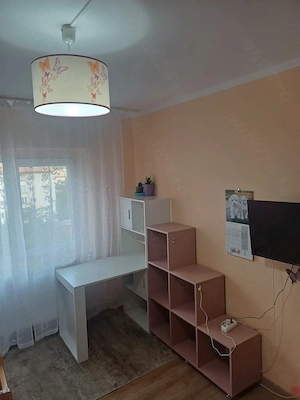Apartament 3 camere etaj 3 - imagine 4