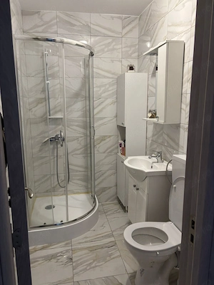 Închiriez apartament piața sudului  - imagine 7