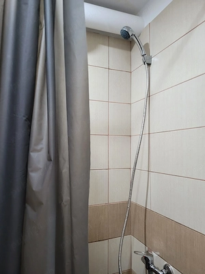Închiriez garsoniera 190 euro.  - imagine 9