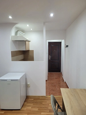 Închiriez garsoniera 190 euro.  - imagine 6
