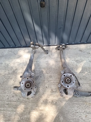 fuzeta stanga dreapta audi a6 c7 - imagine 3
