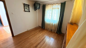 Apartament 4 camere Strand - imagine 4