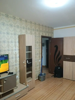 Închiriez apartament direct proprietar - imagine 8