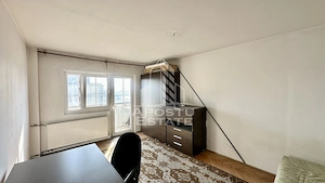 Apartament de vanzare cu 2 camere, decomandat, langa Iulius Town