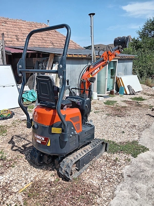 Miniexcavator NOU 1200 kg  Lubeck X12 trei cupe si picon - imagine 3