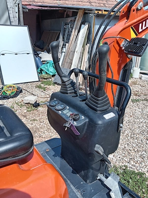 Miniexcavator NOU 1200 kg  Lubeck X12 trei cupe si picon - imagine 6