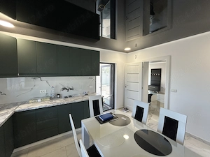 Vand vila noua LUX, an constr.2024,in Manduloc,la cheie.st.470 mp. - imagine 4
