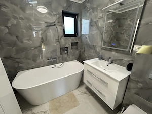 Vand vila noua LUX, an constr.2024,in Manduloc,la cheie.st.470 mp. - imagine 13