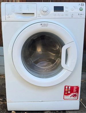 Hotpoint WMG 602, 1000 RPM, 6 kg, Clasa A++, Display LCD, Alb