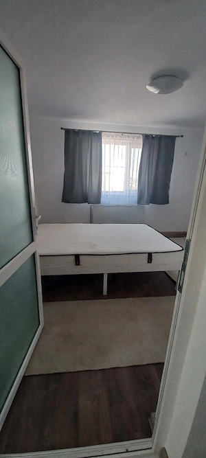 închiriez  camera eleve sau studente - imagine 1
