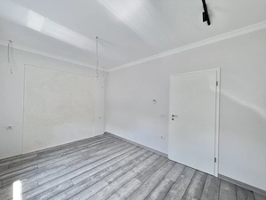 Apartament 2 camere, decomandat, 53mp utili, 30mp curte in Giroc  - imagine 4