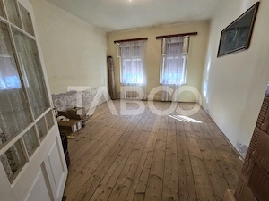 Casa tip duplex de vanzare la curte comuna pivnita in Piata Cluj Sibiu - imagine 2