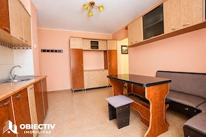 Apartament 3 camere, 66 mp, et.7/10, centrala proprie, balcon si logie