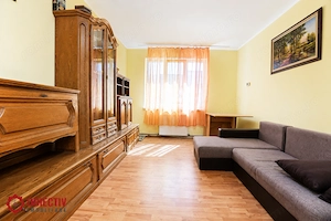 Apartament 3 camere, 66 mp, et.7/10, centrala proprie, balcon si logie - imagine 10