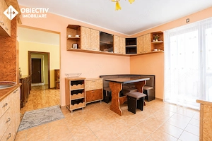 Apartament 3 camere, 66 mp, et.7/10, centrala proprie, balcon si logie - imagine 3