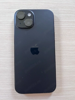 Iphone 15  folosit