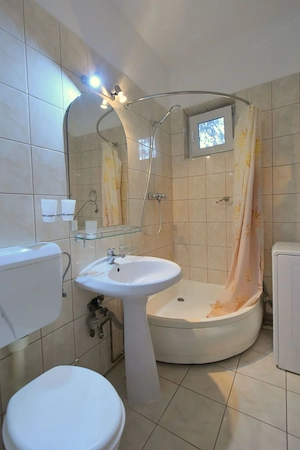 Apartament 2 camere zona Neptun - imagine 7