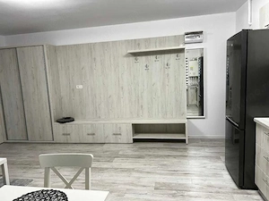 Apartament 3 camere de inchiriat zona linistita - imagine 3