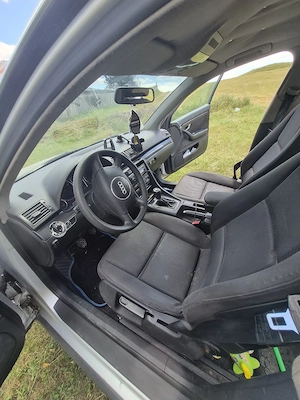 Audi A4 b6 - imagine 5