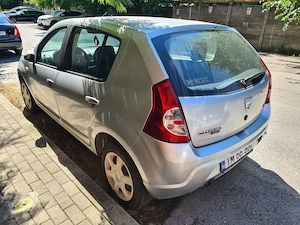 Dacia Sandero 1.6 MPI Laureate 2009, 87CP benzina - primul proprietar - imagine 2