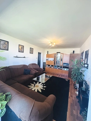 Apartamnent 2 camere, 48 mp, zona Astra - imagine 2